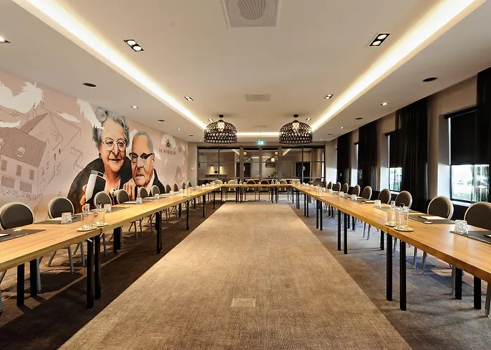 Antwerp Dog Friendly Hotels near Grote Markt